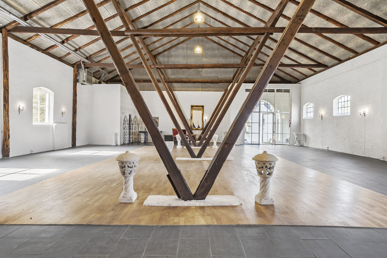 The charming banquet hall at Hvolgaard Hovedgaard