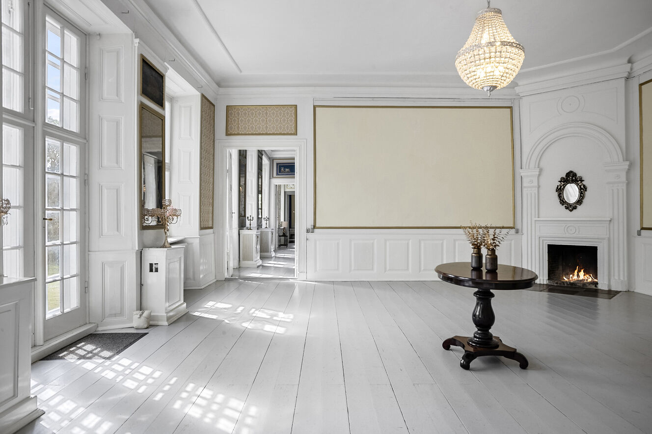 Bryllupslokaler på Hindemae Gods – lyse sale og klassisk elegance