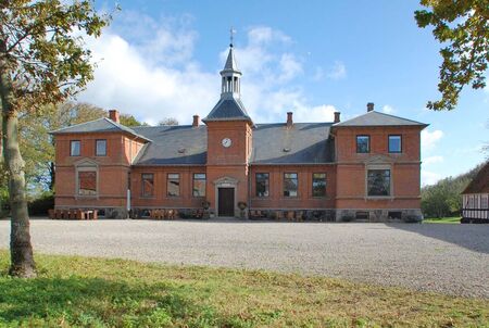 Forårsbryllup på Frederiksberg på Langeland